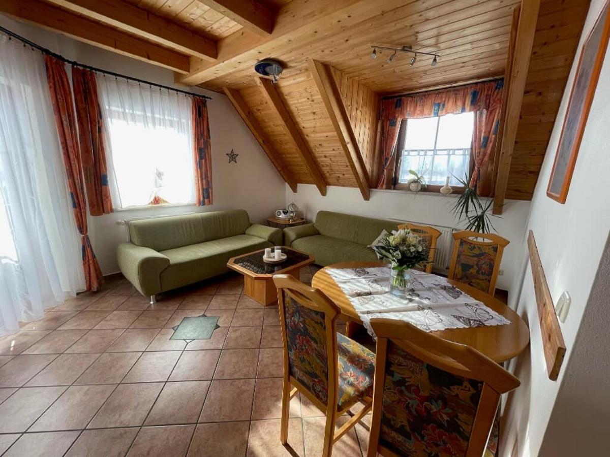 Ferienwohnungen Am Kirchberg Neualbenreuth Exteriér fotografie