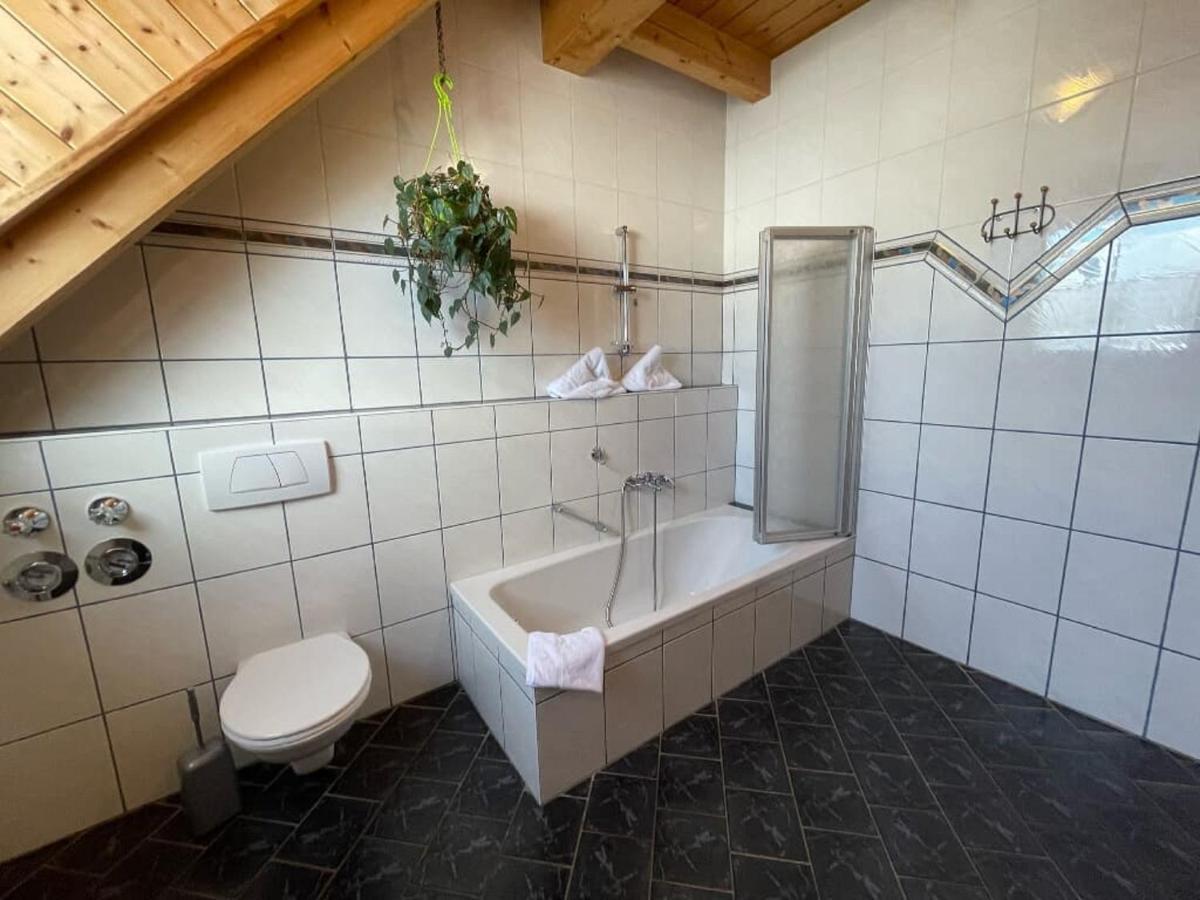 Ferienwohnungen Am Kirchberg Neualbenreuth Exteriér fotografie